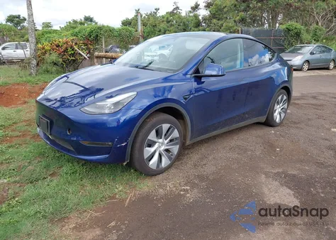 2023 Tesla Model Y Awd/Long Range Dual Motor All-Wheel Drive from USA, damaged, VIN 7SAYGDEE2PF927932